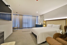Gimhae Eobang-Dong City Hotel