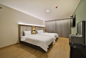 Gimhae Eobang-Dong City Hotel