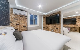 Gimhae Eobang-Dong Suite Hotel