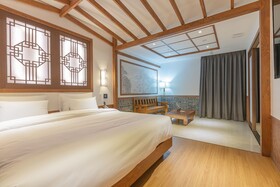 Nomad Hotel
