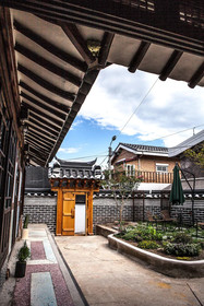 Bonghwangjae Hanok