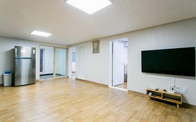 Gongju Donghaksa Moodwa Pension