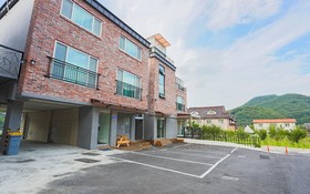 Gongju Donghaksa Moodwa Pension