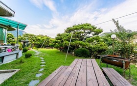 Gongju Donghaksa Moodwa Pension