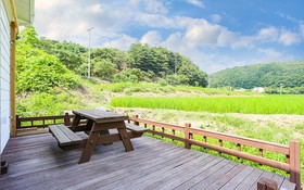 Gongju Hayan Pension