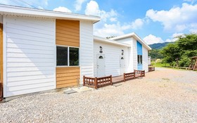 Gongju Hayan Pension