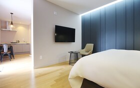 Gongju Hotel Moon