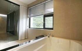 Gongju Hotel Moon