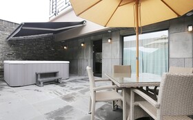Gongju Hotel Moon