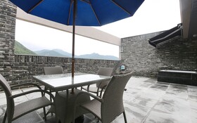 Gongju Hotel Moon