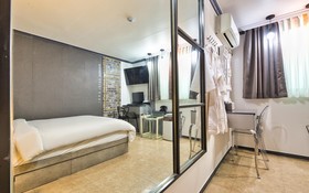 Gongju Khai Hotel