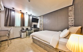 Gongju Khai Hotel