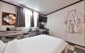 Gongju Khai Hotel