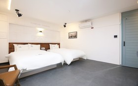 Gongju Renaissance Hotel