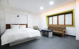 Gongju Renaissance Hotel