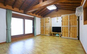Gongju Sangsin Heuljip Pension