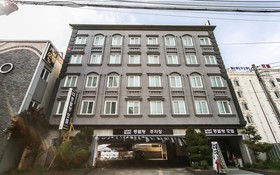 Chilgok Seokjeok Mont Blanc