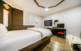 Gumi Bonggokdong Cello