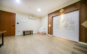 Gumi Bonggokdong Cello