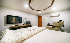 Gumi Bonggokdong Cello