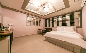 Gumi Geumosan Pink Rose