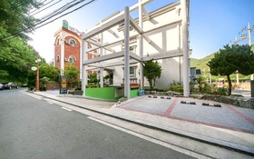 Gumi Geumosan Pink Rose