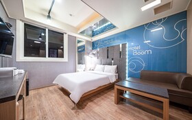 Gumi Indong Boom Hotel