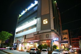 Gumi Metro Hotel