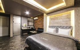 Gumi Wonpyeong-dong Hotel V