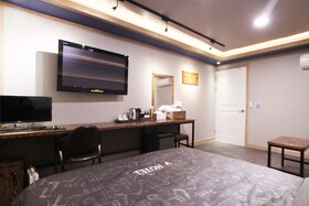 Gumi Wonpyeong-dong Hotel V