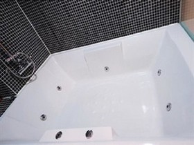 Hotel Cinema Gumi