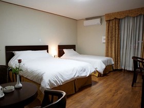 Yes Hotel