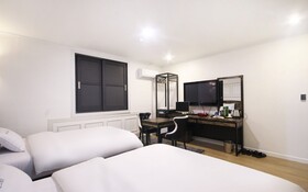 Gunsan Hotel Stay