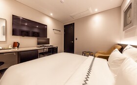 Gunsan Mari Hotel