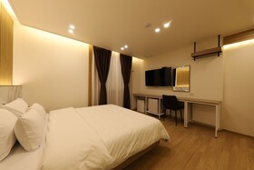 Brown Dot Chungjang