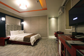 Chocolate Hotel