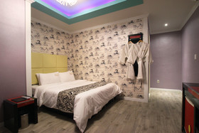 Chocolate Hotel