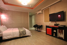 Chocolate Hotel