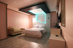 Chocolate Hotel