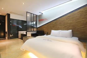 Gwangju Cheomdan Ferrari Hotel