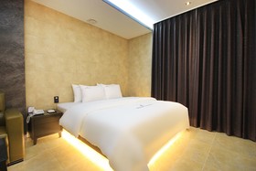 Gwangju Cheomdan Ferrari Hotel