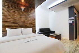 Gwangju Cheomdan Ferrari Hotel