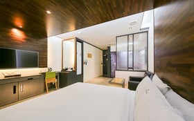 Gwangju Cheomdan Ferrari Hotel