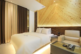 Gwangju Cheomdan Ferrari Hotel