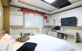 Gwangju Chungjangro Regency