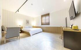 Gwangju Hotel Seven Bricks