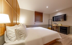 Gwangju Hotel Seven Bricks