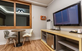 Gwangju Sangmu Alice Business Hotel