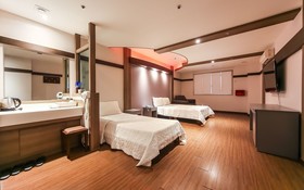 Gwangju Sangmu Hotel Utopia