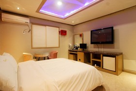 Gwangju Sangmu T